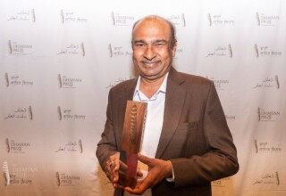 Balijit, 2023 Dhahan Prize Finalist with his hand-crafted trophy Balijit, 2023 Dhahan Prize Finalist with his hand-crafted trophy